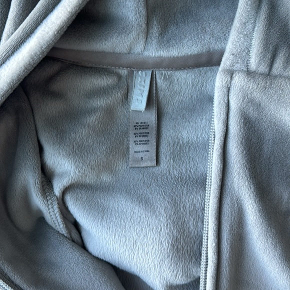 Skims Velour Jogger and Zip Up Set - Picture 14 of 14